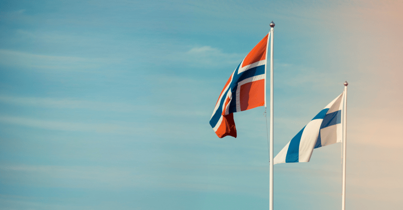 Norsk og finsk flagg